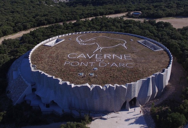 Πολιτισμικό μάθημα για το διάσημο σπήλαιο Grotte Chauvet (Γαλλία)